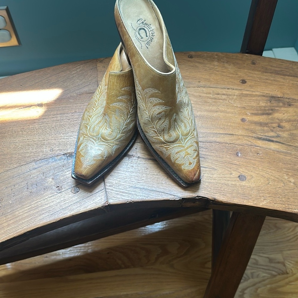 CHARLIE 1 HORSE LEATHER COWBOY
CLOGS   SIZE 7 1/2 - Picture 7 of 8